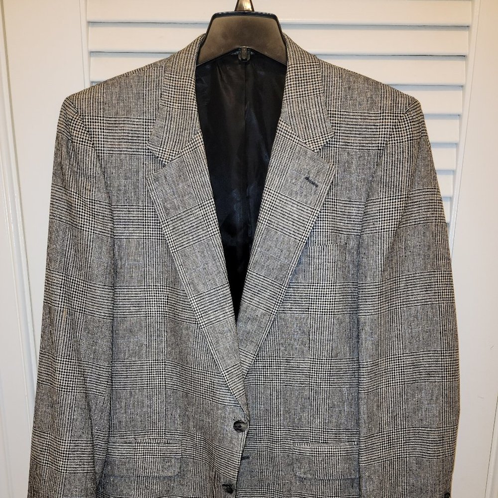Burberry Men's Blazer - Black/White Pattern - Measurements in Description